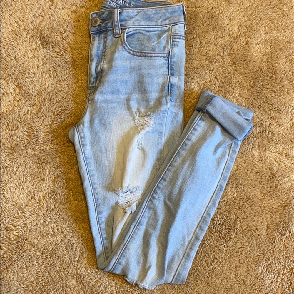 American Eagle High Rise Distressed Jegging Size 2